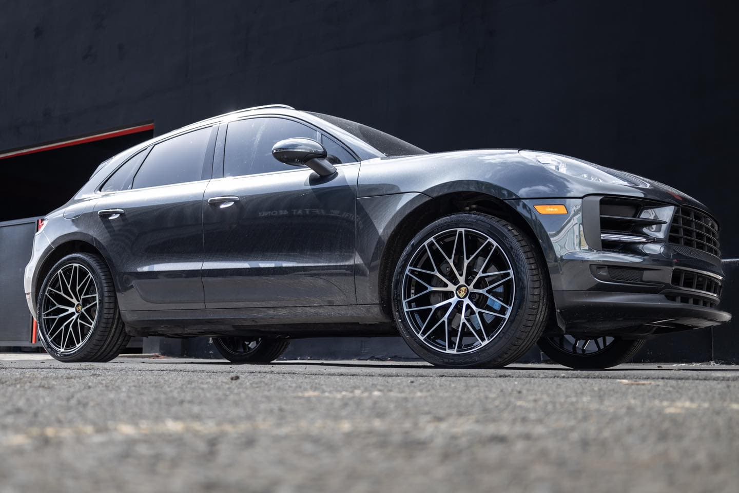 Porsche Macan with 21" BMF Custom Wheels in Carolina PR