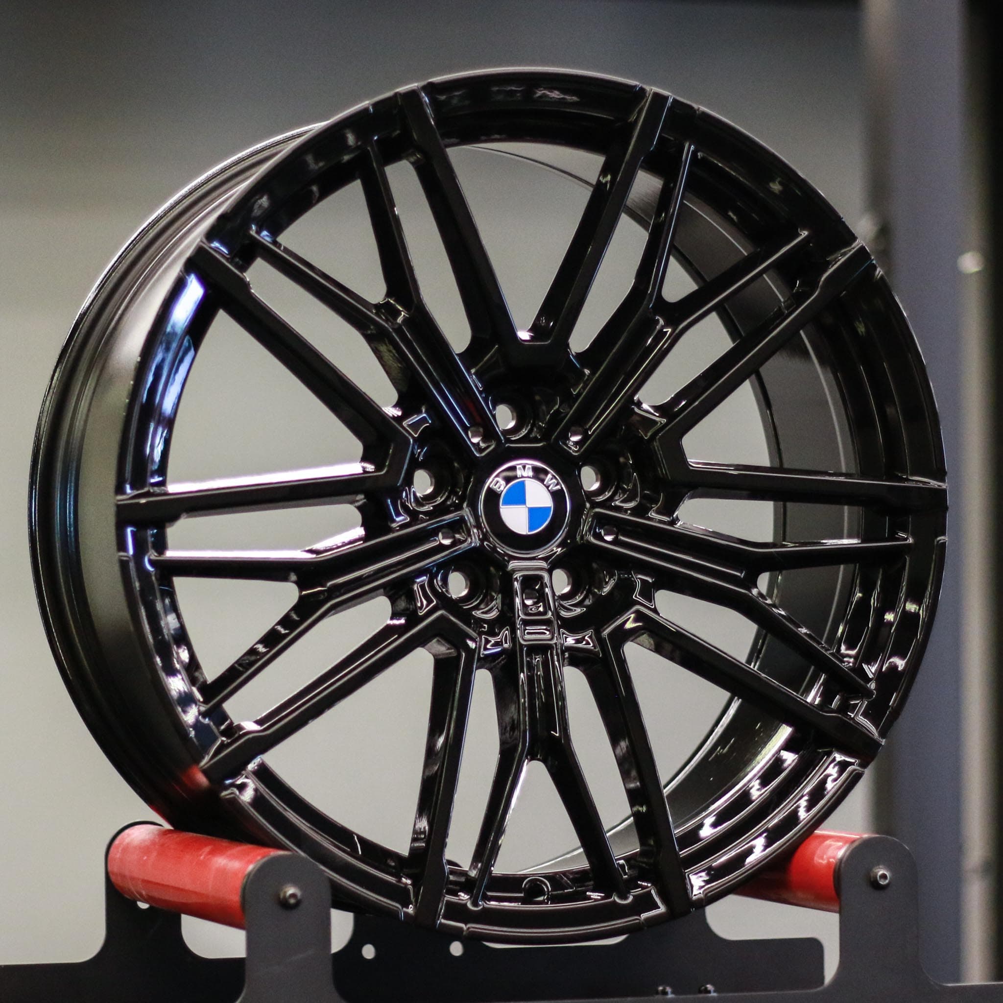 W749 BMW 19" 5X112