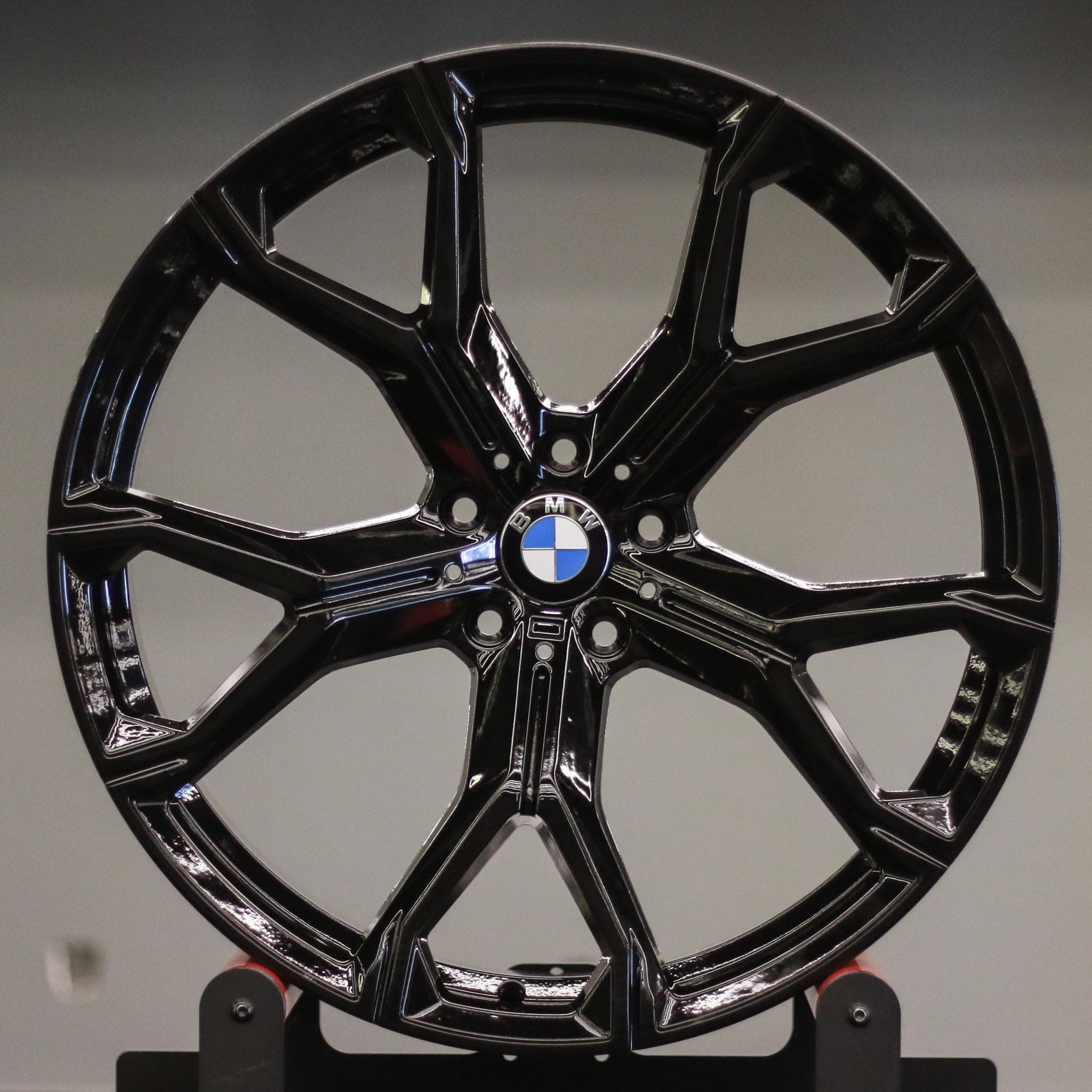 W702 (2P55) BMW 22" 5X112