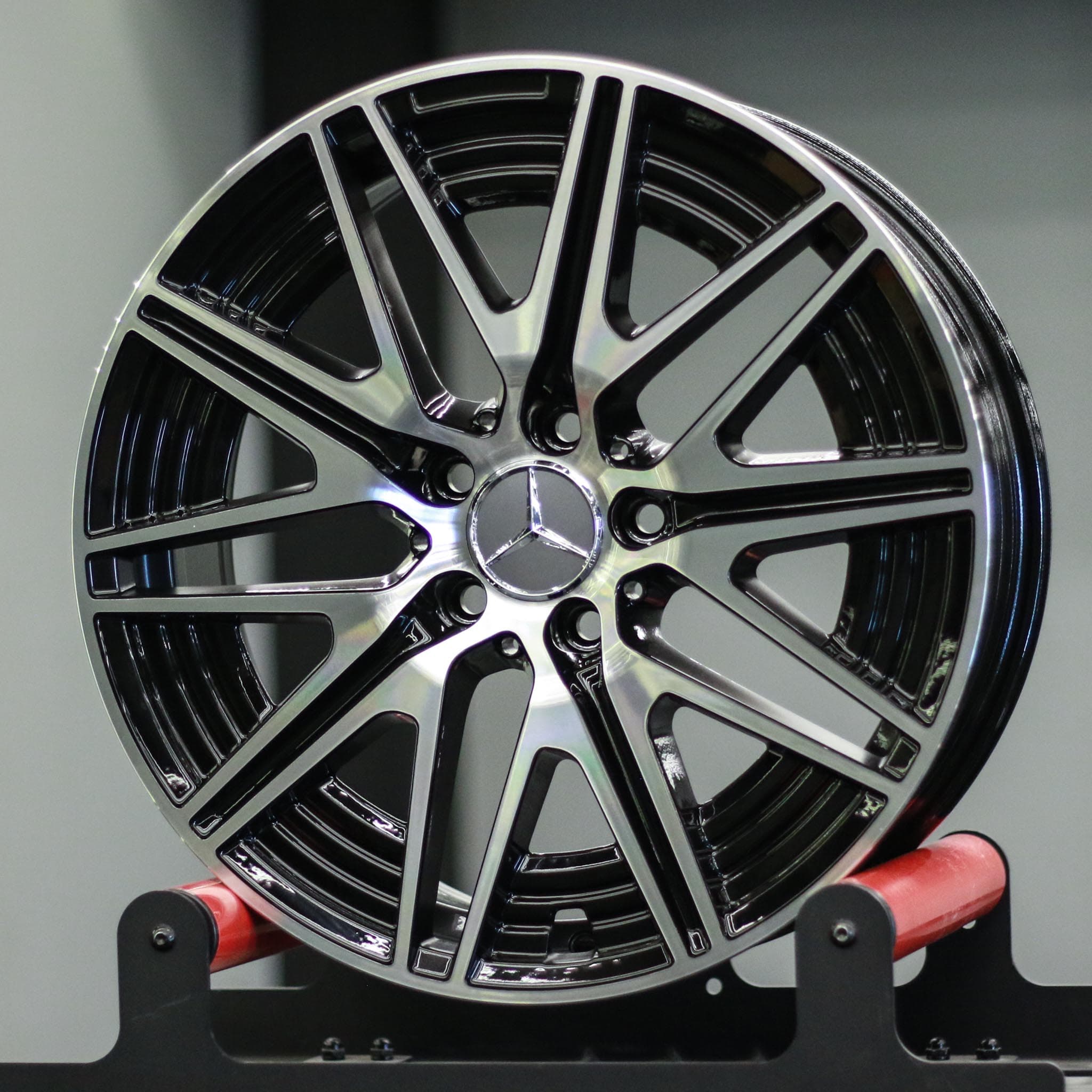 W818 18" MERCEDES BENZ 5X112