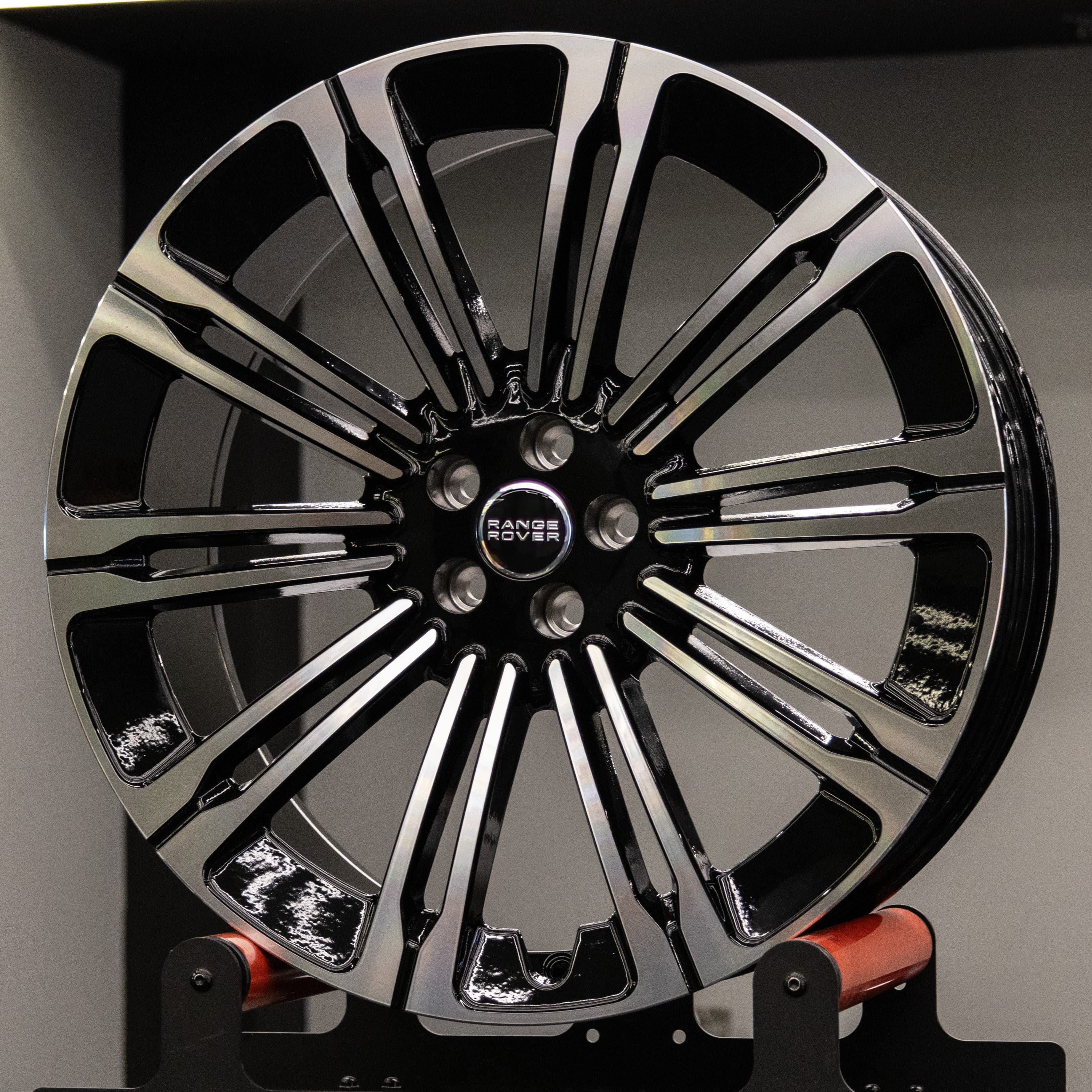 2M15LR 22" LAND ROVER 5X108